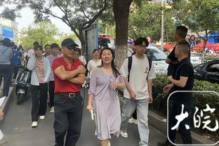 罗体：巴黎距离签下奥斯梅恩还很远，德佬曾拒绝巴黎1.5亿欧报价